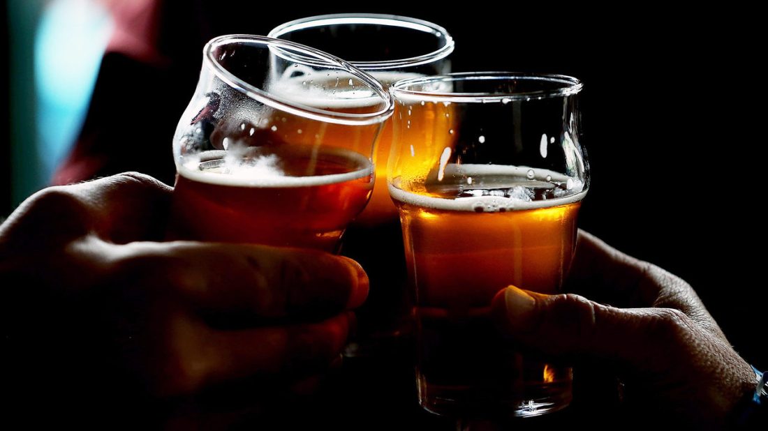 Beer glasses cheers.jpg_9351114_ver1.0_1280_720.jpg